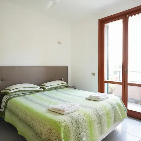 Blue Horizon Apartment- 5 Terre Daire *